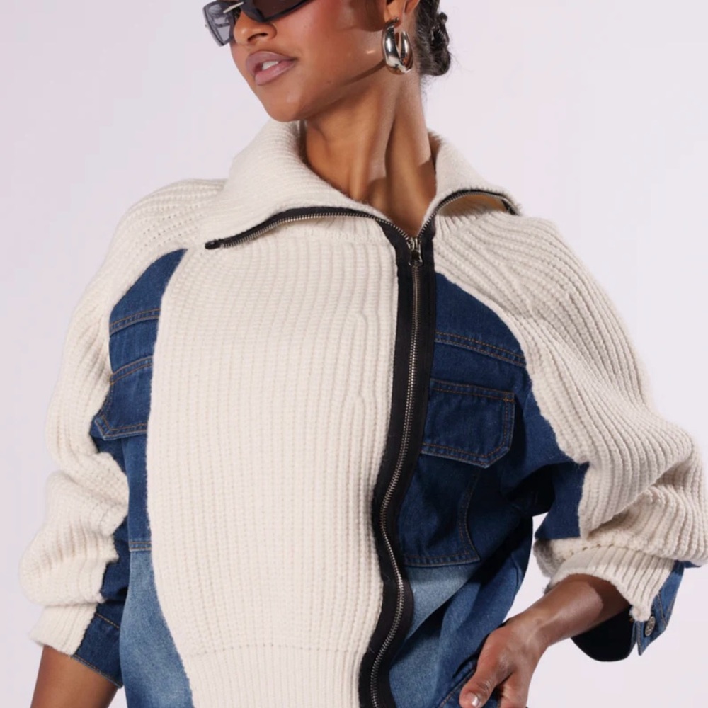 AKIRA Label Something About You Sweater - M